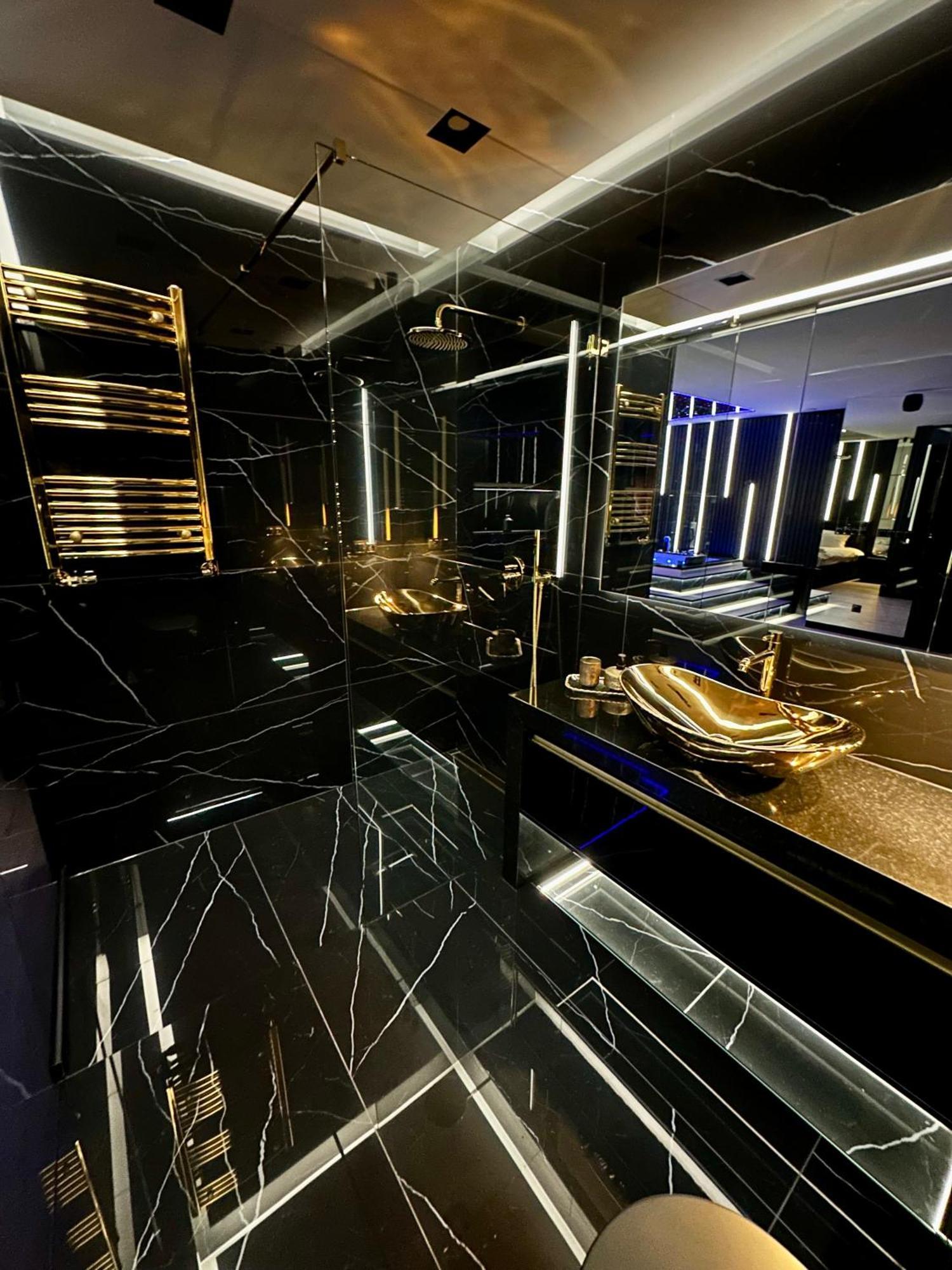 Masarska 6 Vip Apartamenty Jacuzzi Kraków Exteriör bild