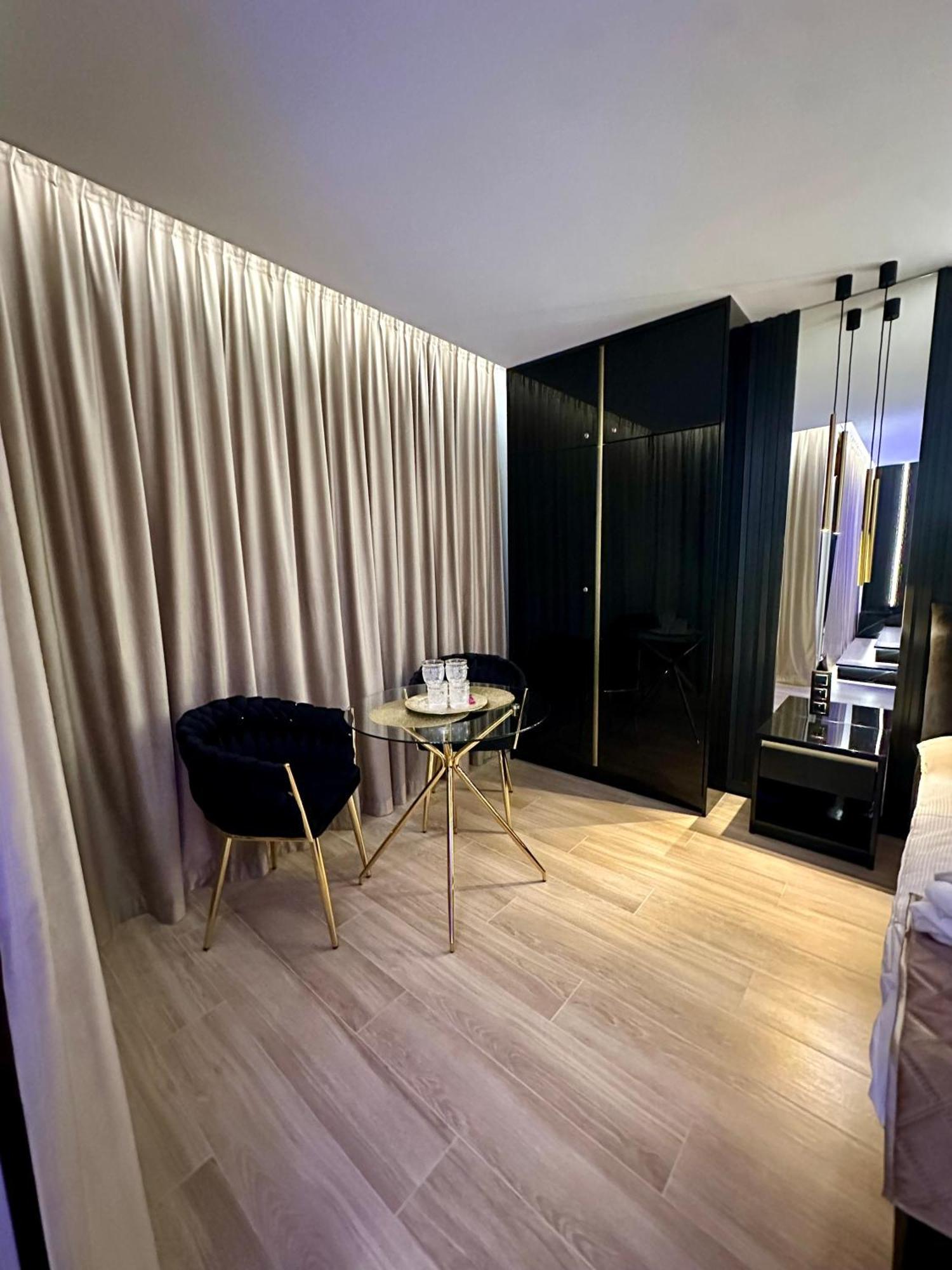 Masarska 6 Vip Apartamenty Jacuzzi Kraków Exteriör bild